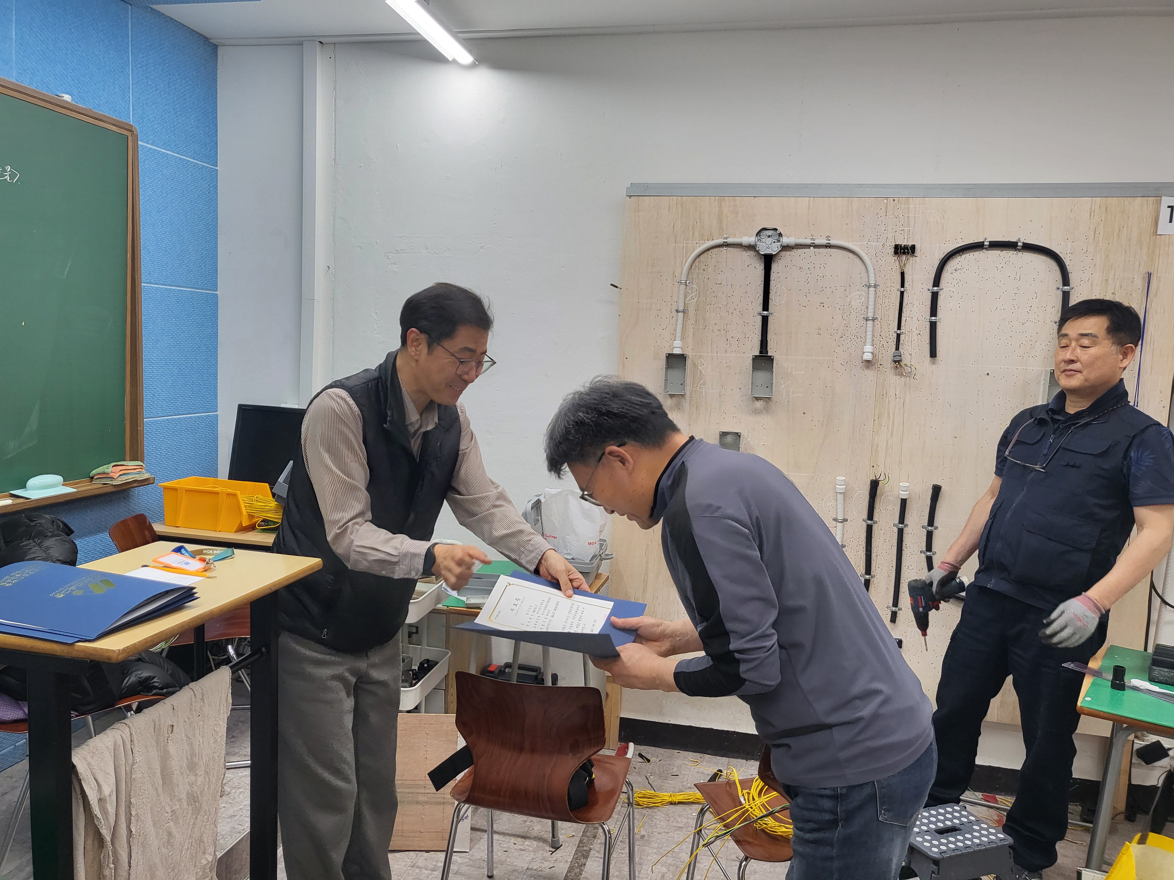 KakaoTalk_20250403_105341995_04.jpg